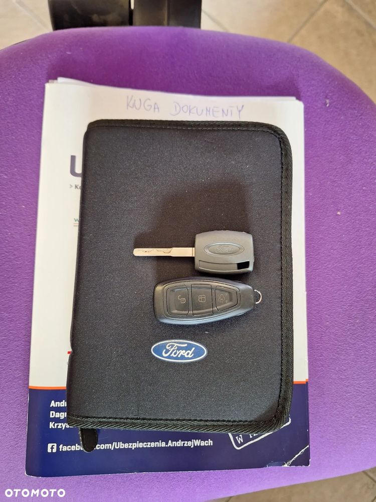 Ford Kuga 2.5 4x4 Titanium - 37