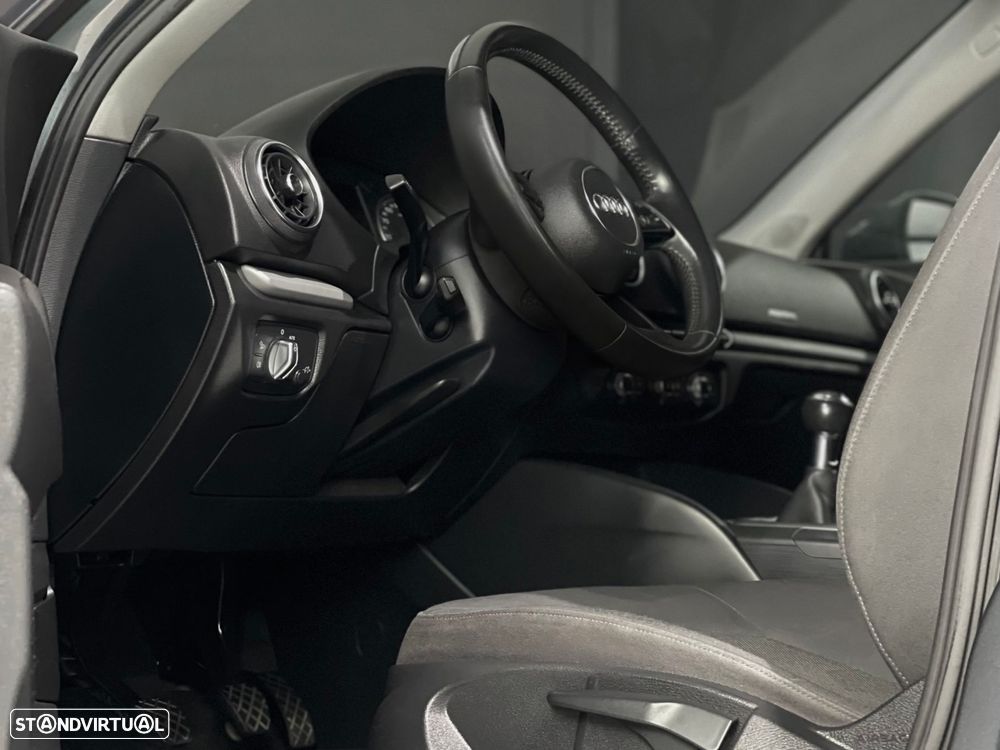 Audi A3 Sportback 1.6 TDI - 2