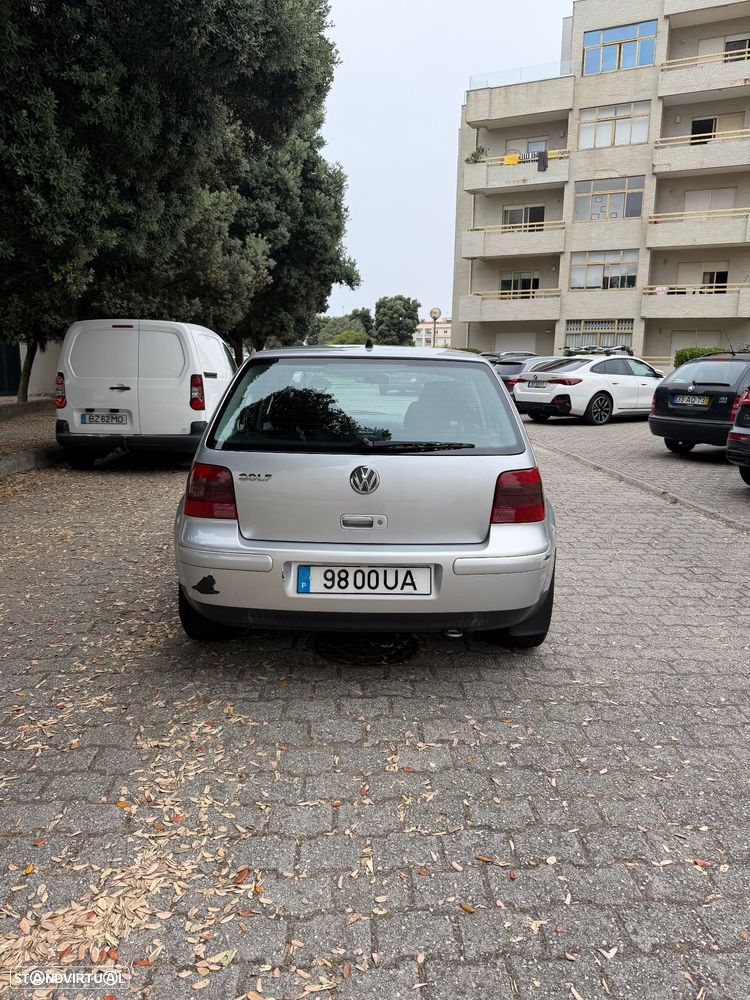VW Golf 1.4i Confortline - 4