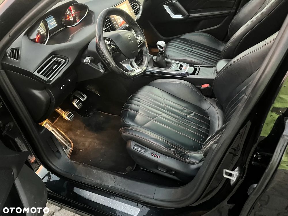 Peugeot 308 1.2 PureTech GPF GT S&S - 8