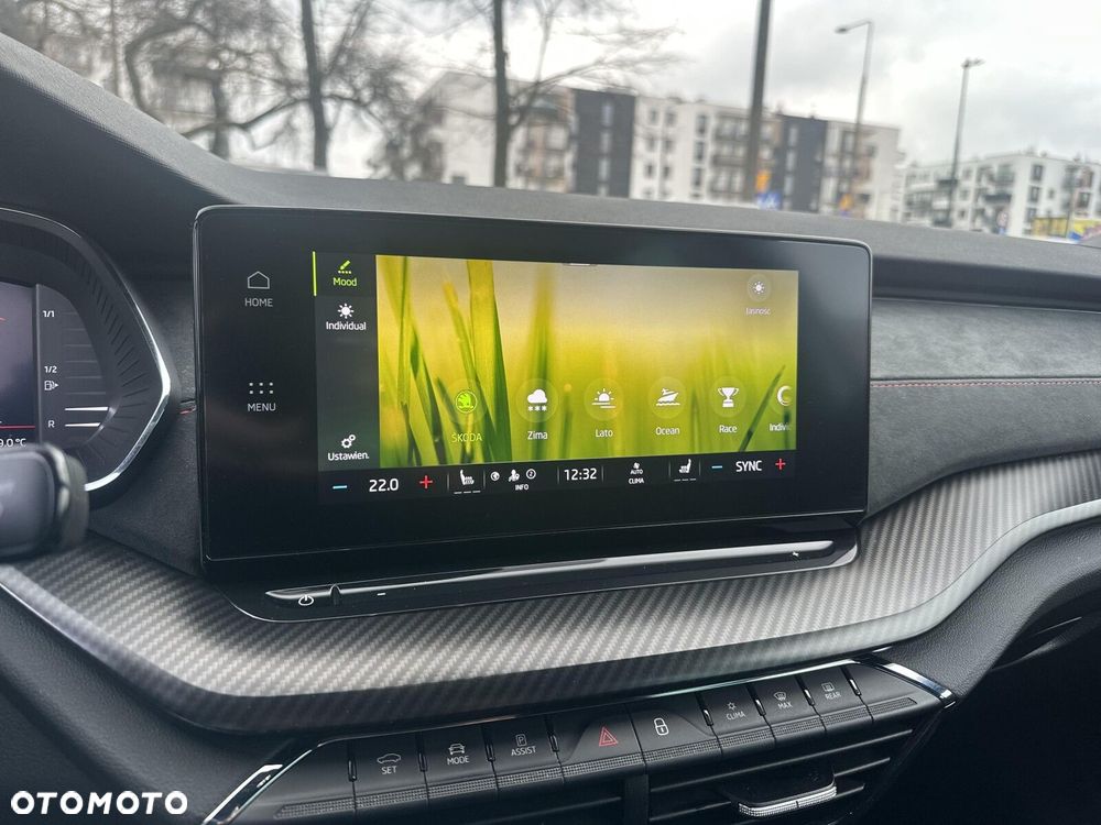 Skoda Octavia 2.0 TSI RS DSG - 19