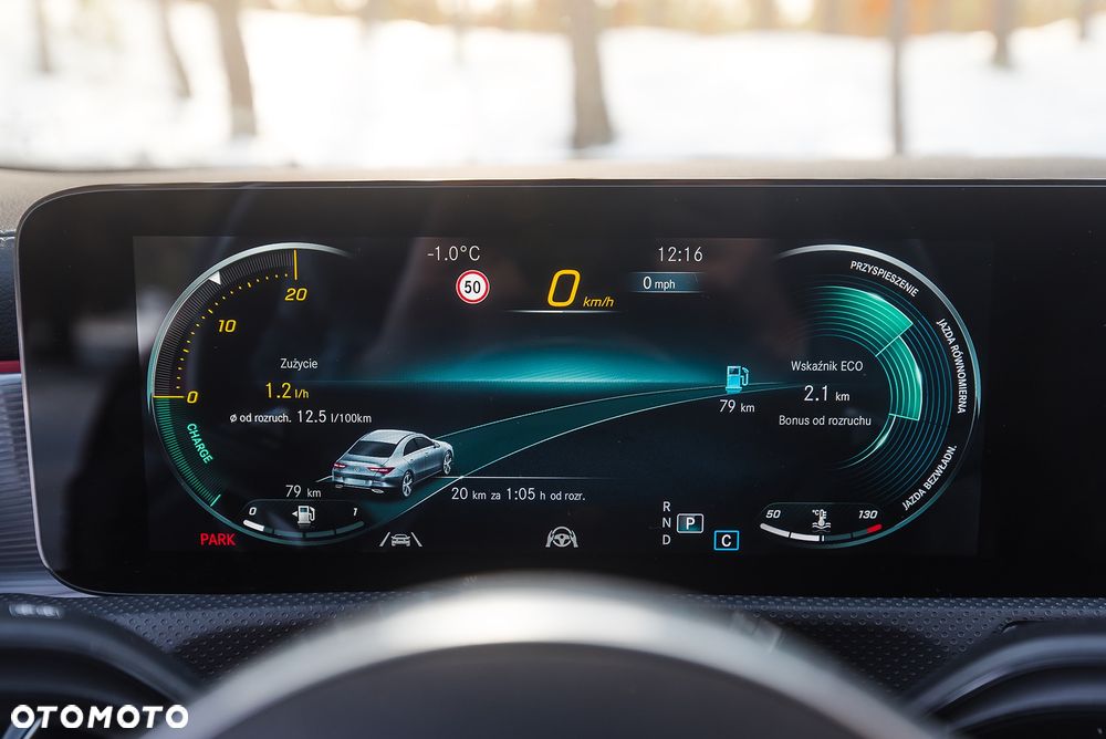 Mercedes-Benz CLA 250 4-Matic AMG Line - 29