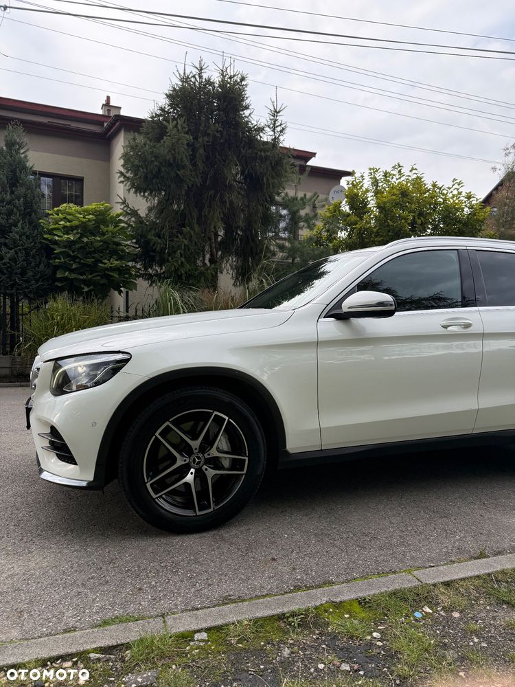 Mercedes-Benz GLC 220 d 4-Matic - 4