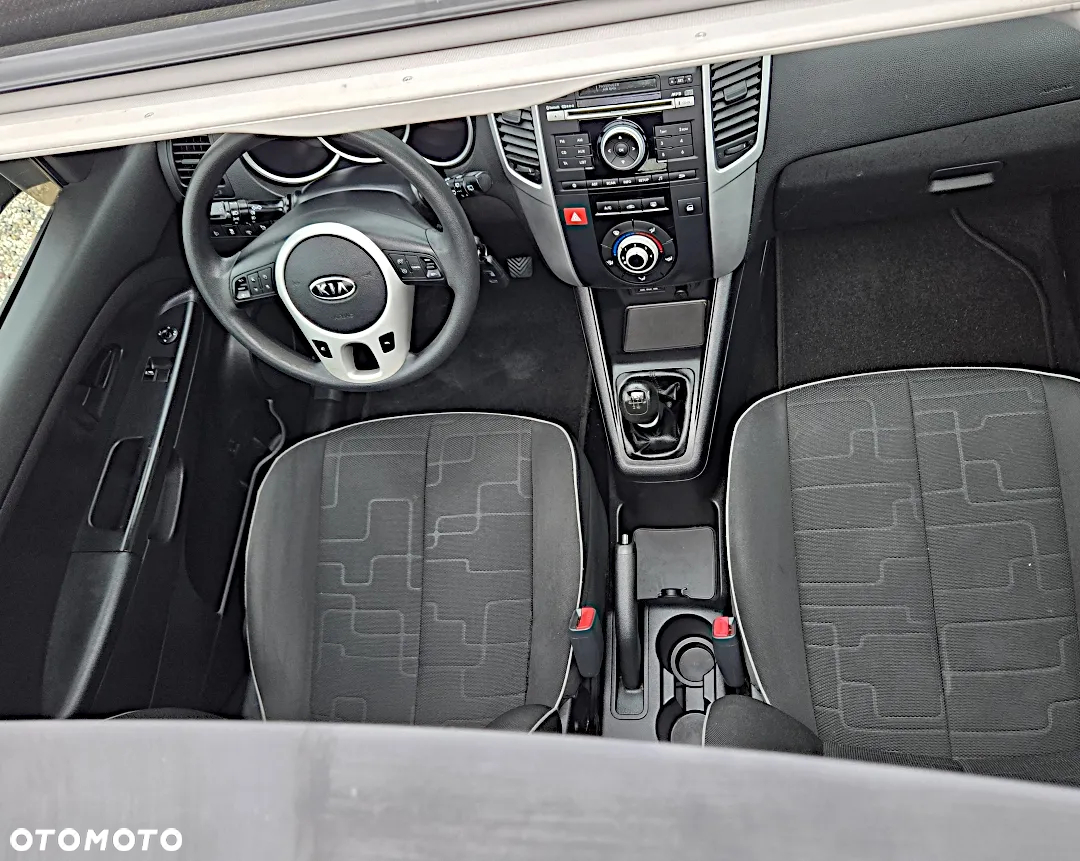 Kia Venga 1.4 L - 32