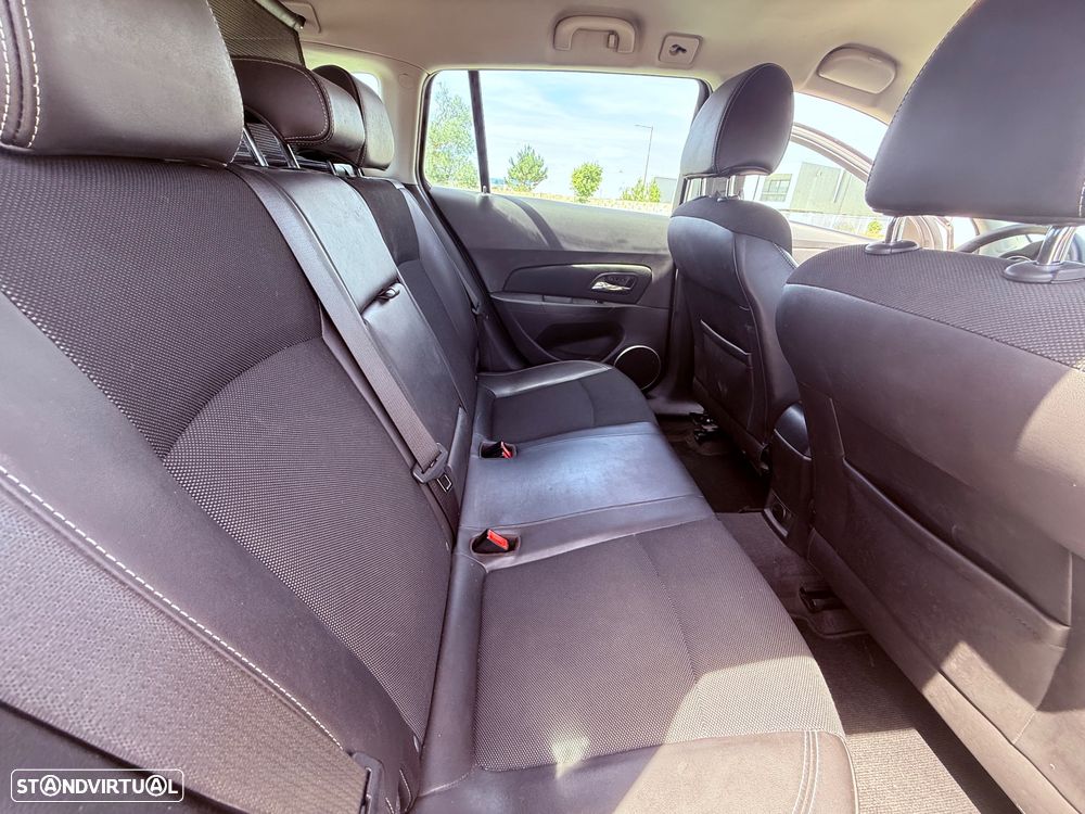 Chevrolet Cruze SW 1.7 VCDi LTZ - 20