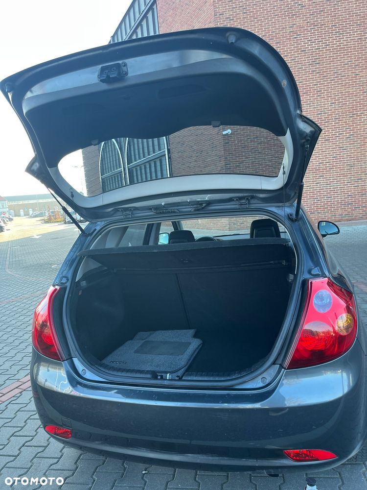 Kia Ceed 1.6 Comfort - 30