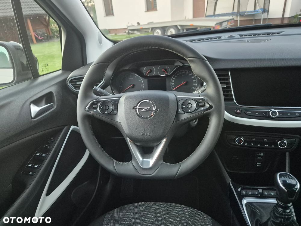 Opel Crossland X 1.2 T 120 Lat S&S - 17