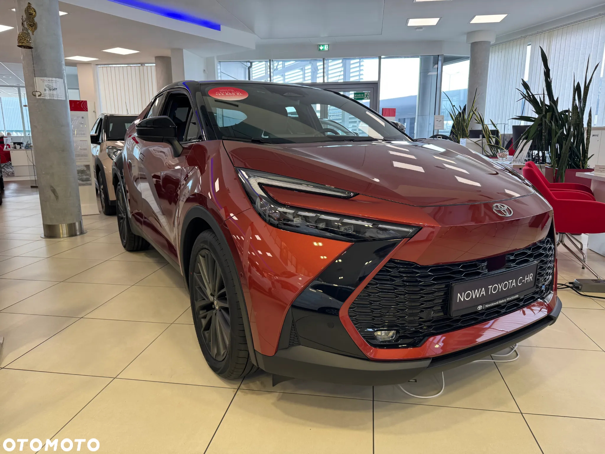 Toyota C-HR 2.0 Hybrid Dynamic Force Tokyo Edition AWD - 2
