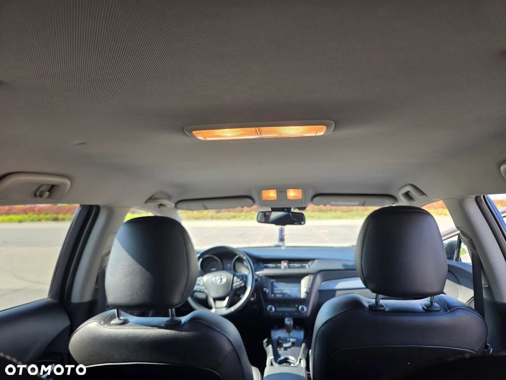 Toyota Avensis - 32