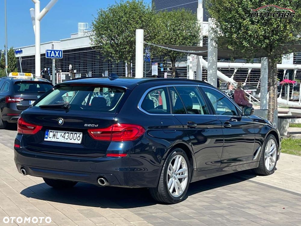 BMW Seria 5 - 32