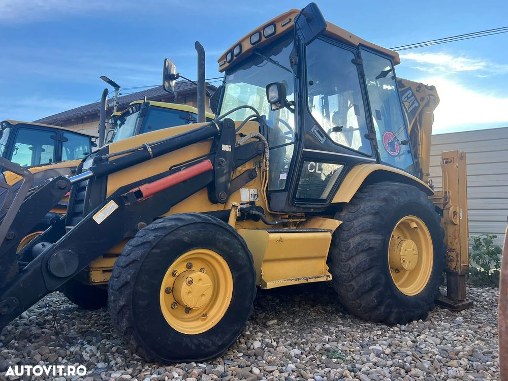 Caterpillar 438C - 10