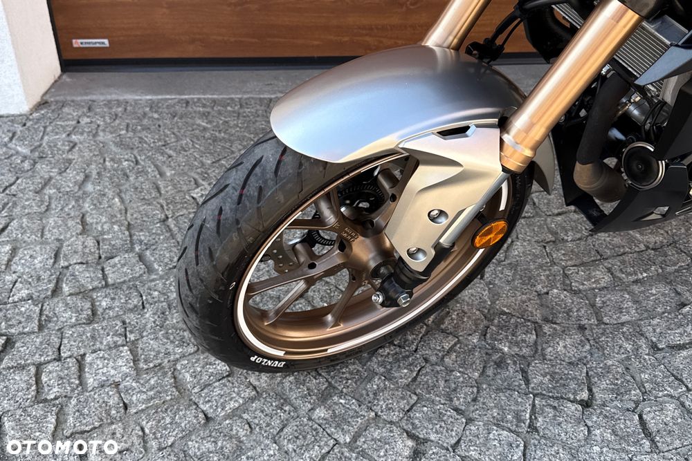 Honda CB - 19