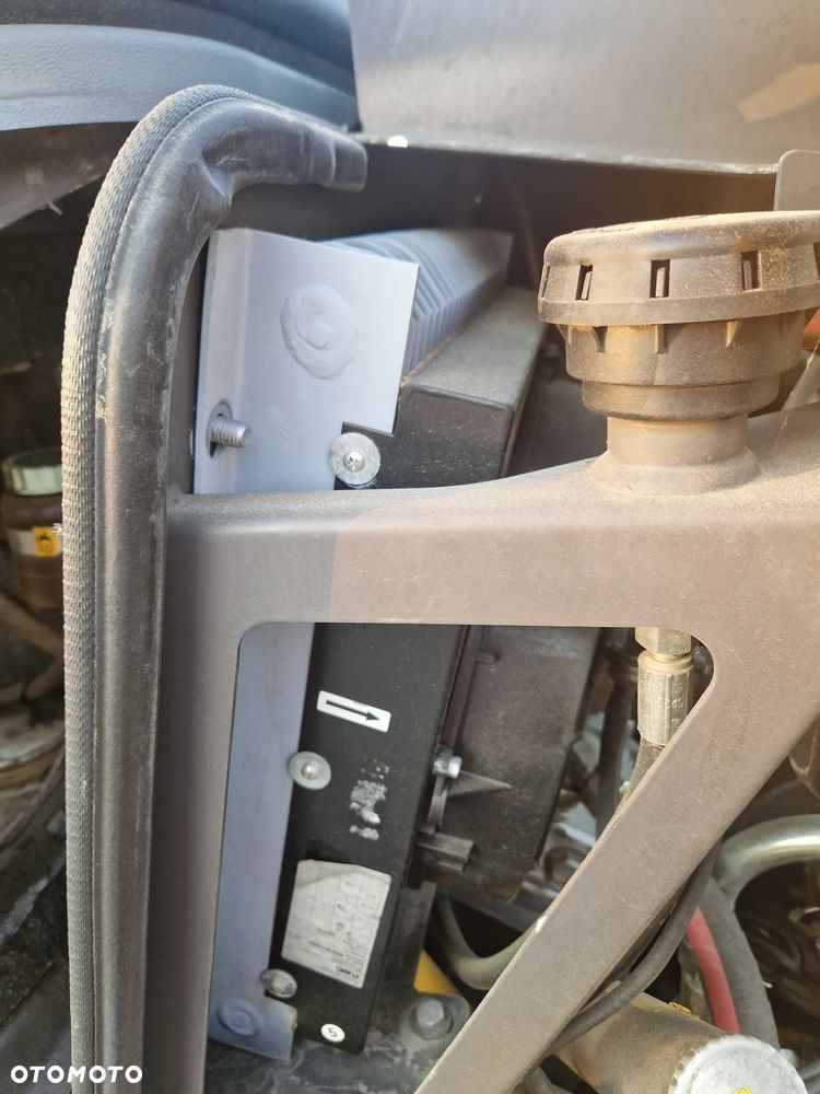 Volvo L25B-P - 10