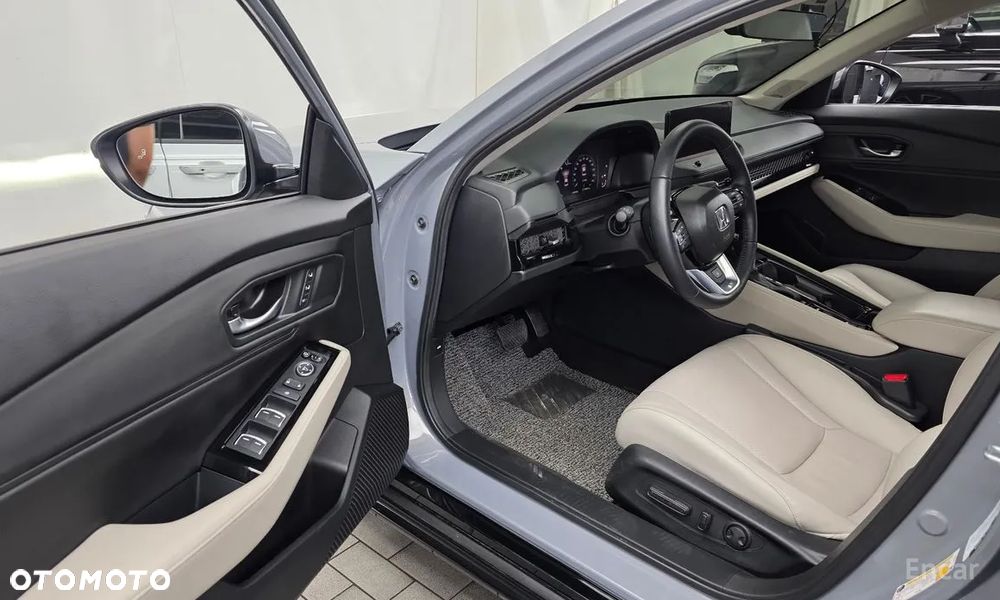 Honda Accord - 10