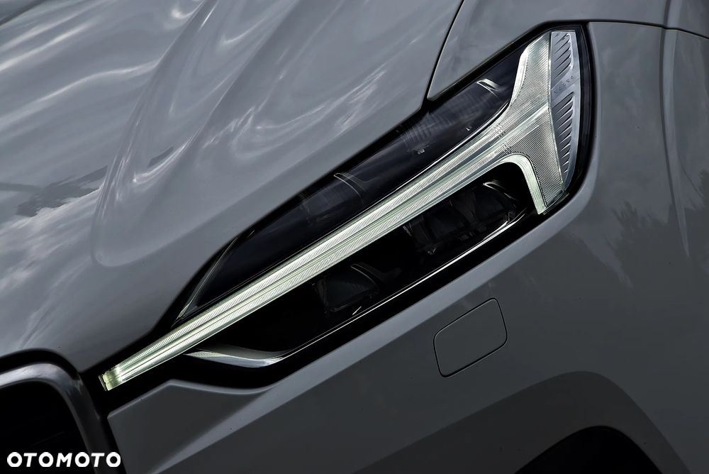 Volvo XC 60 D4 R-Design - 10