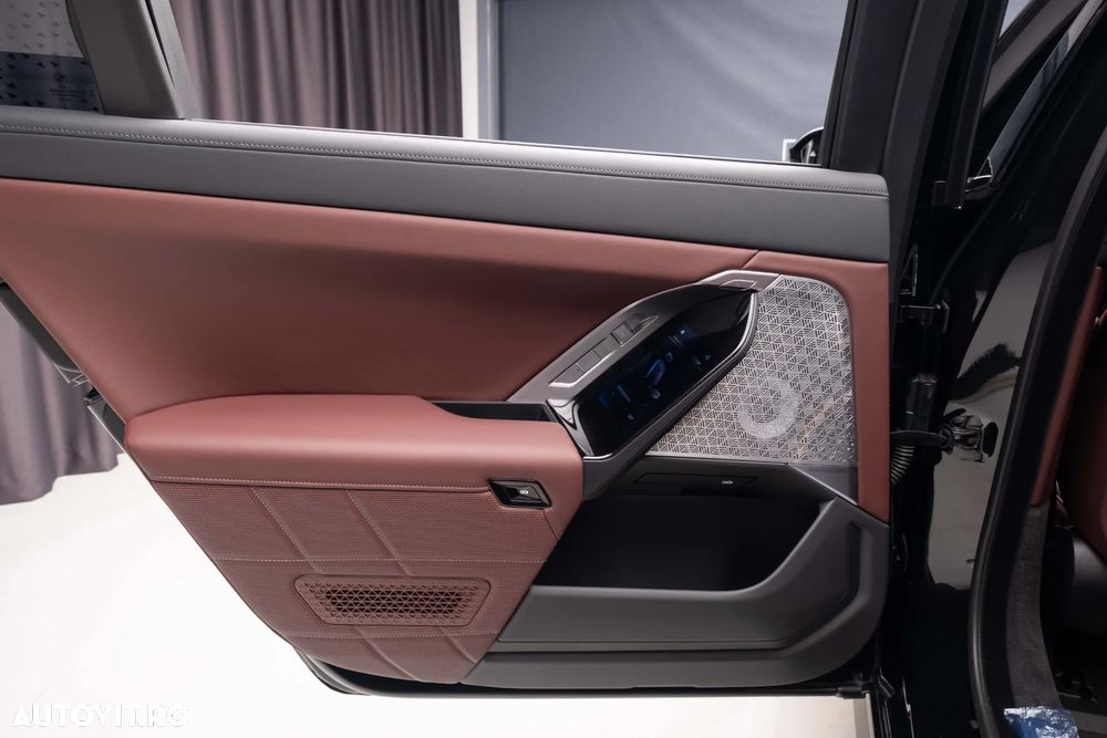 BMW Seria 7 - 31