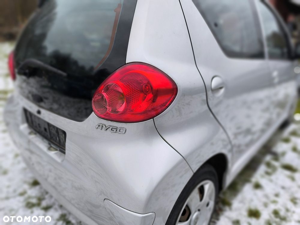 Toyota Aygo City - 16