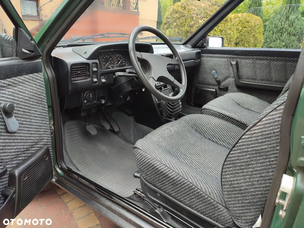 Polonez Caro - 23