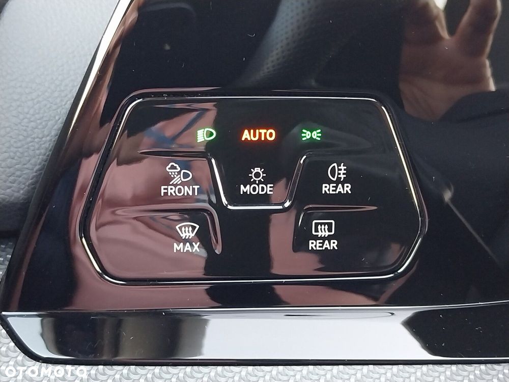 Volkswagen Golf - 19