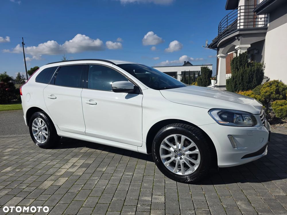 Volvo XC 60 D4 AWD Geartronic Momentum - 5