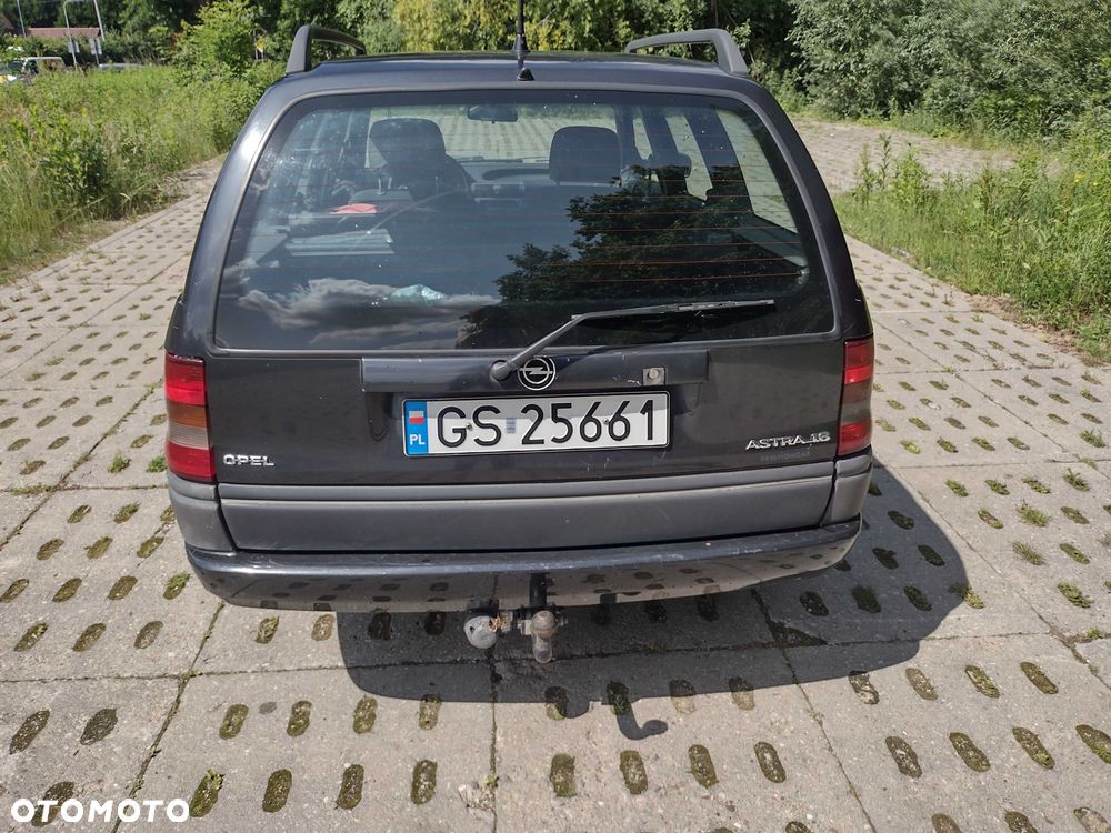 Opel Astra - 4