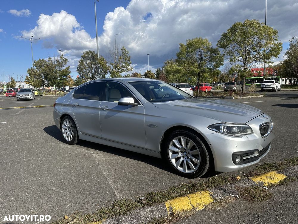 BMW Seria 5 525d xDrive AT - 2