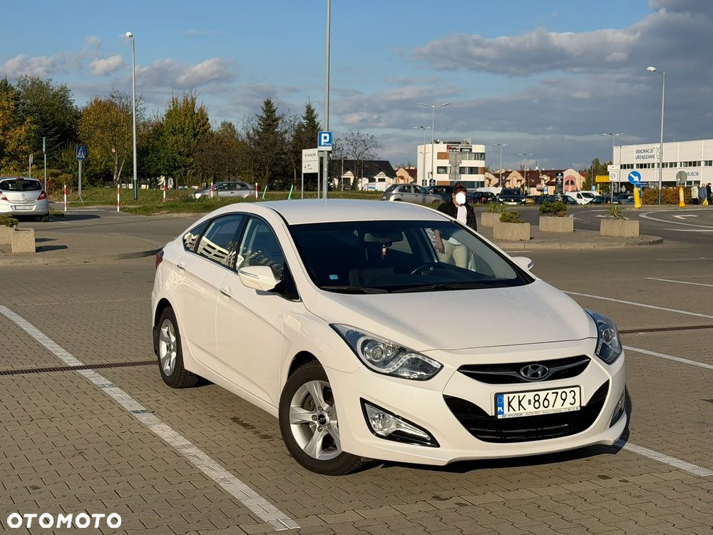 Hyundai I40