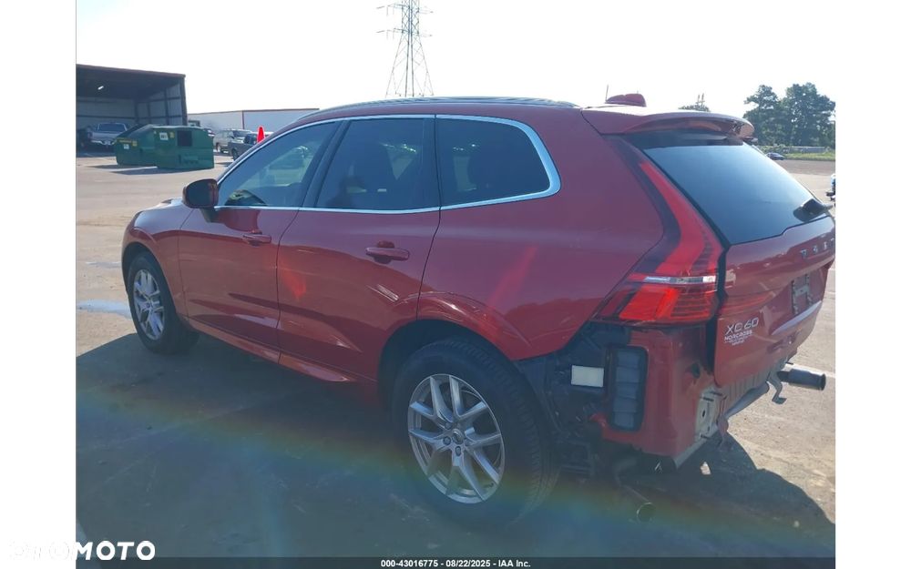 Volvo XC 60 T5 AWD Momentum - 6