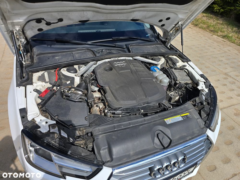 Audi A4 Avant 2.0 TDI S tronic - 15