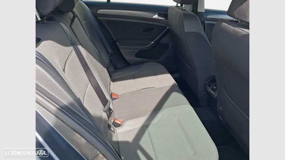 VW Golf 1.0 TSI Confortline - 15
