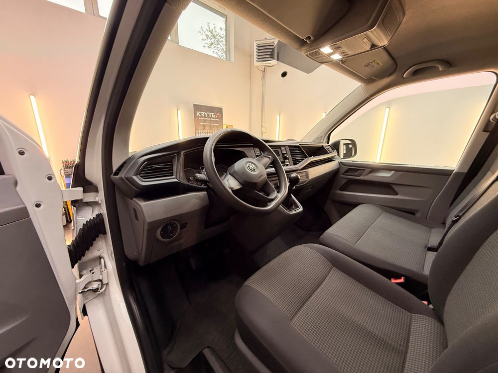 Volkswagen Transporter - 12