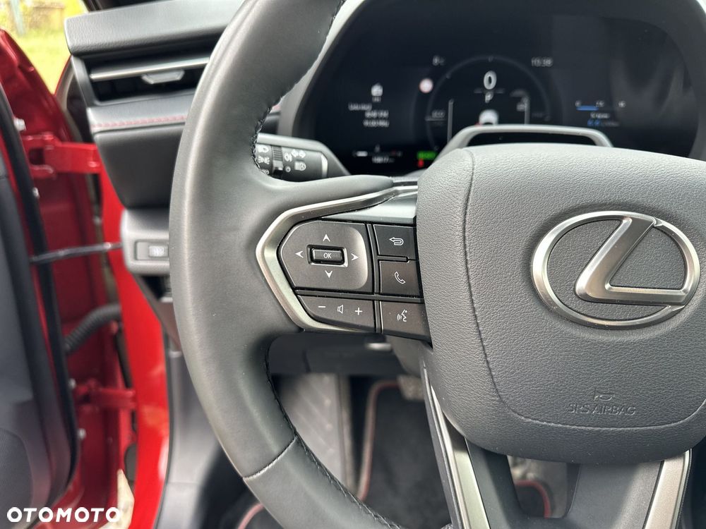 Lexus LBX 1.5 Hybrid Emotion - 12