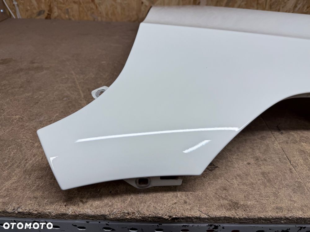 BŁOTNIK LEWY PRZÓD LEWY PRZEDNI MERCEDES BENZ A-KLASA A176 W176 A176881010 BIAŁY ZWYKŁY - 11