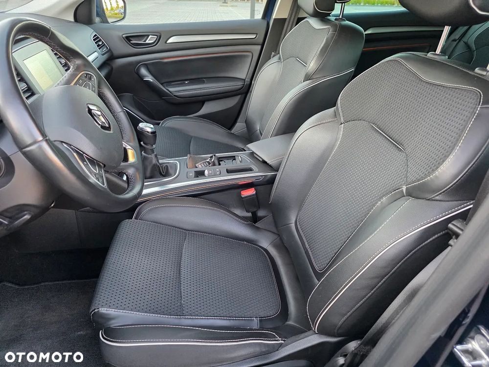 Renault Megane ENERGY TCe 130 BOSE EDITION - 15