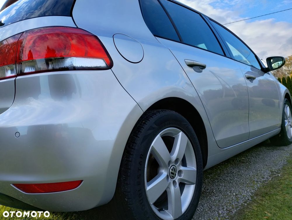 Volkswagen Golf 1.6 TDI DPF Comfortline - 12