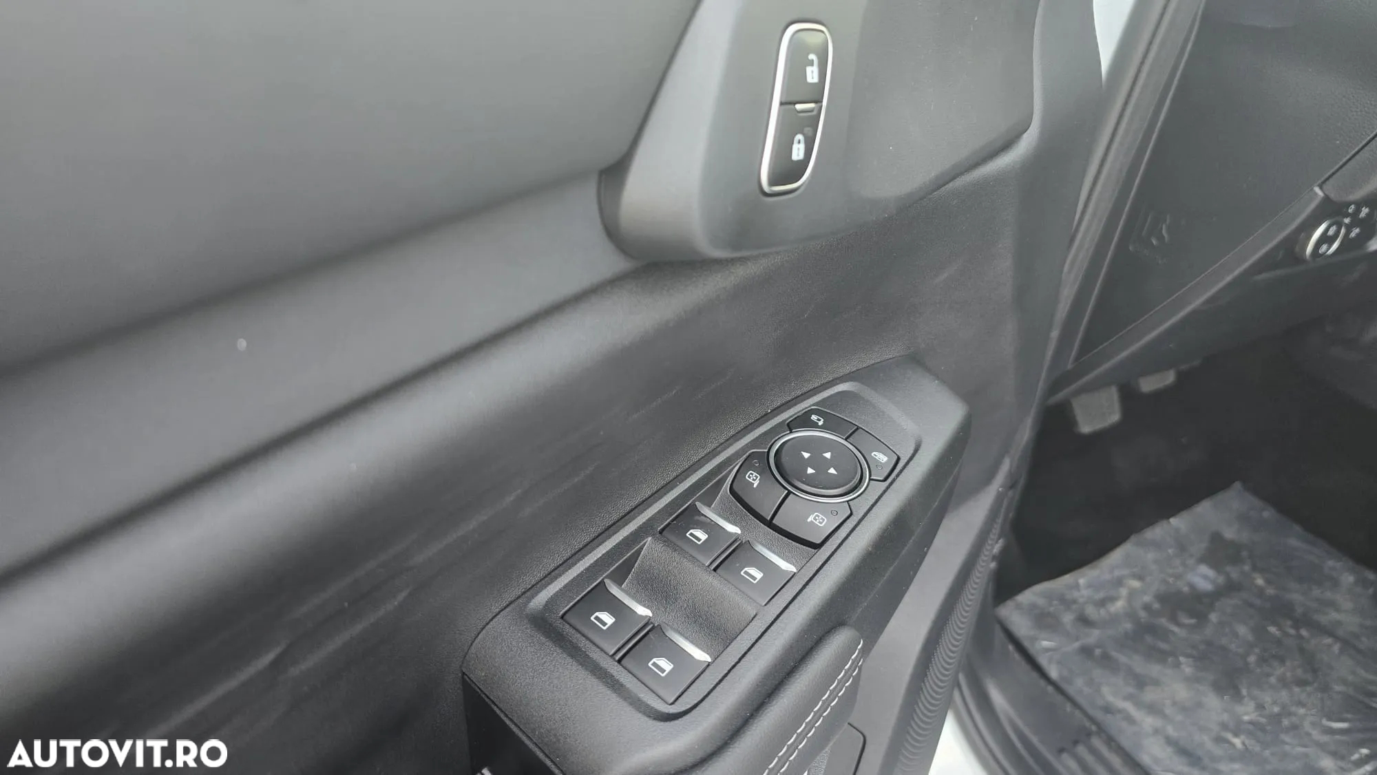 Ford Ranger Pick-Up 2.0 EcoBlue 170 CP 4x4 Cabina Dubla XLT - 24