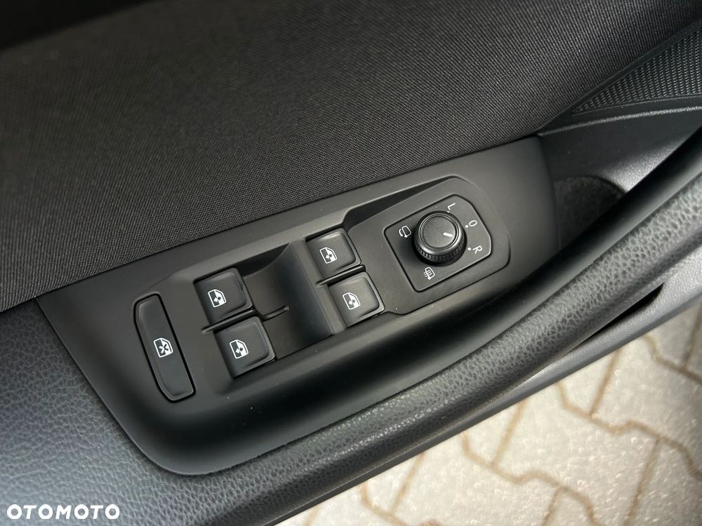 Volkswagen Passat - 14