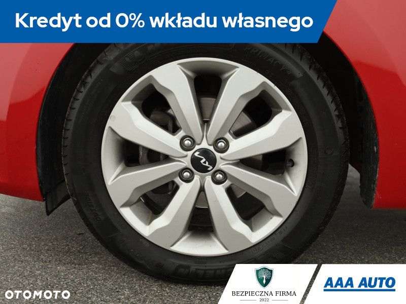 Kia Rio - 13