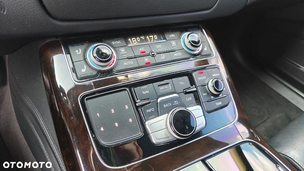 Audi A8 L 55 TFSI quattro tiptronic - 24