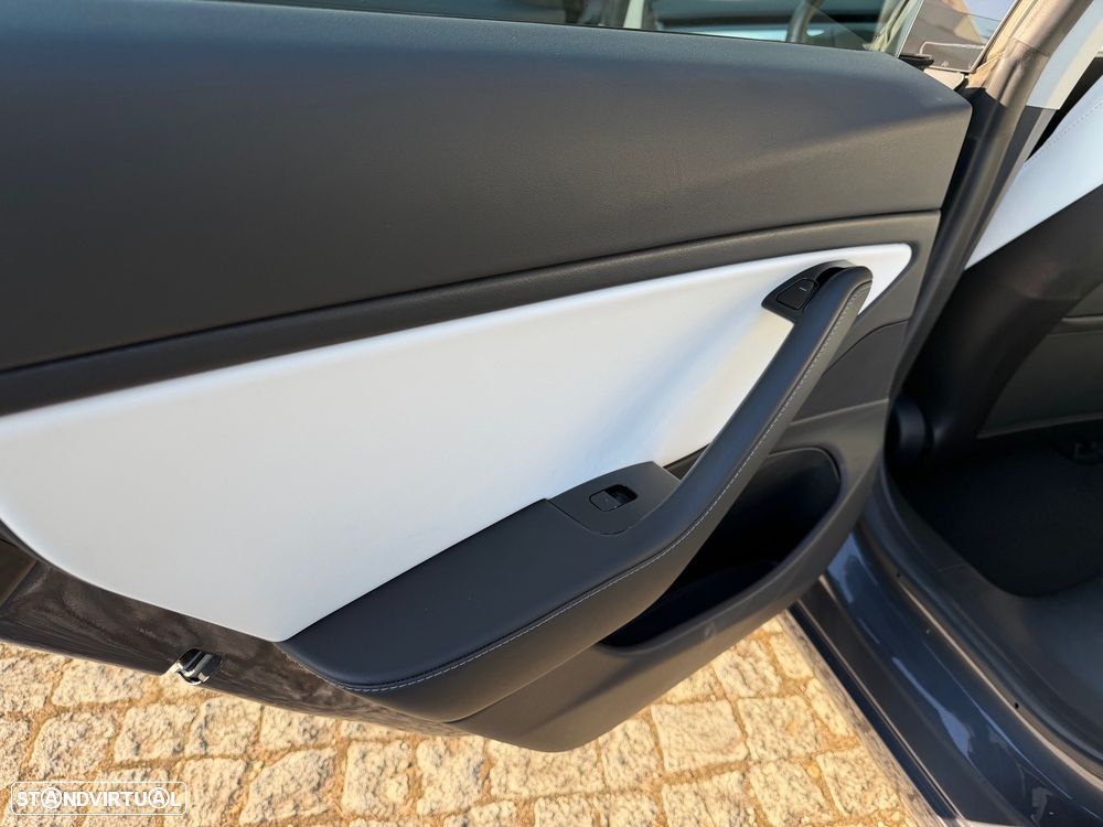 Tesla Model 3 Standard Range Plus RWD - 13