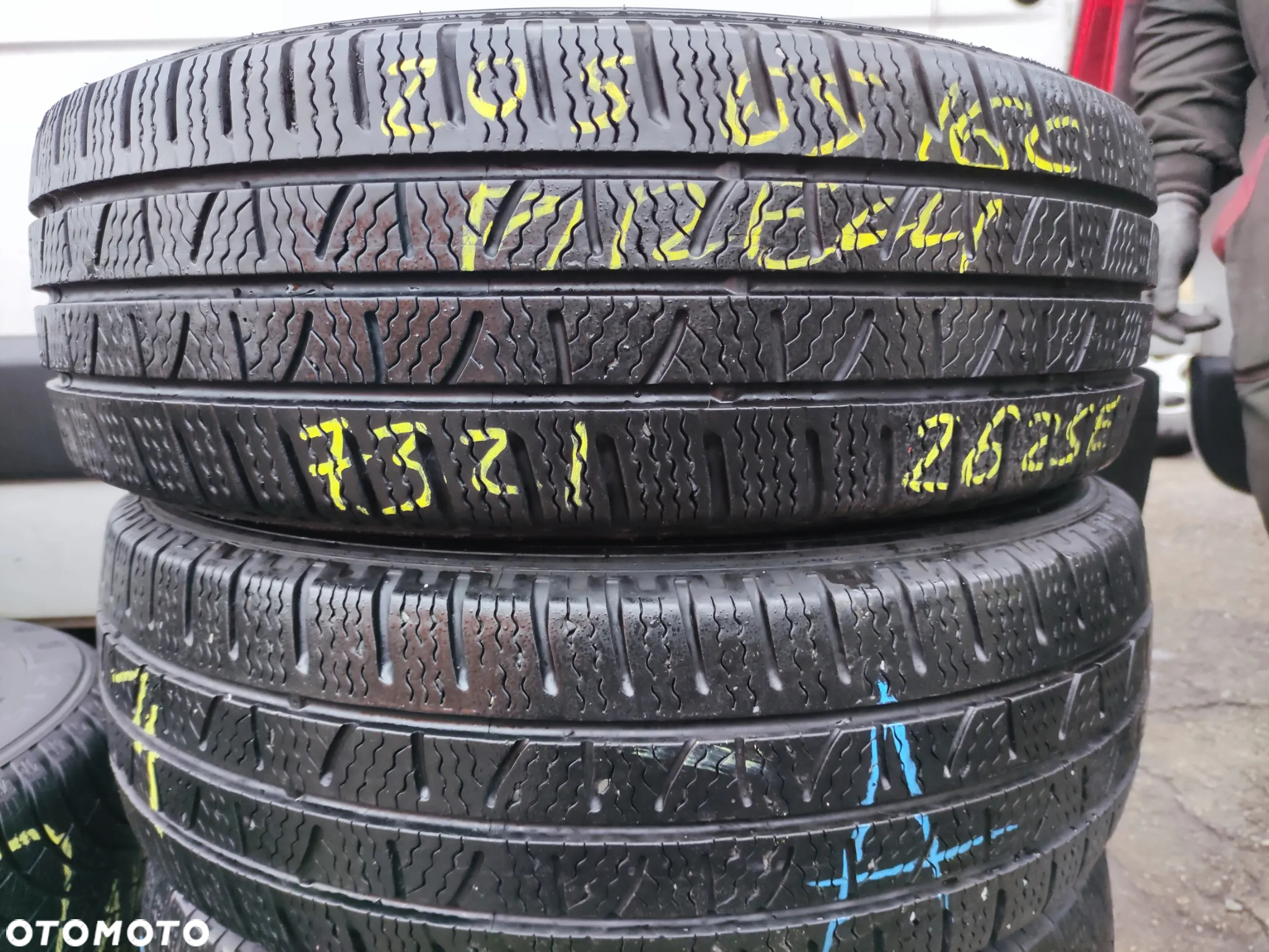 205/65R16C 107/105T Opony Zimowe Zima Pirelli Carrier WINTER 16C Legnica ALU-RAD 7,5mm - 2