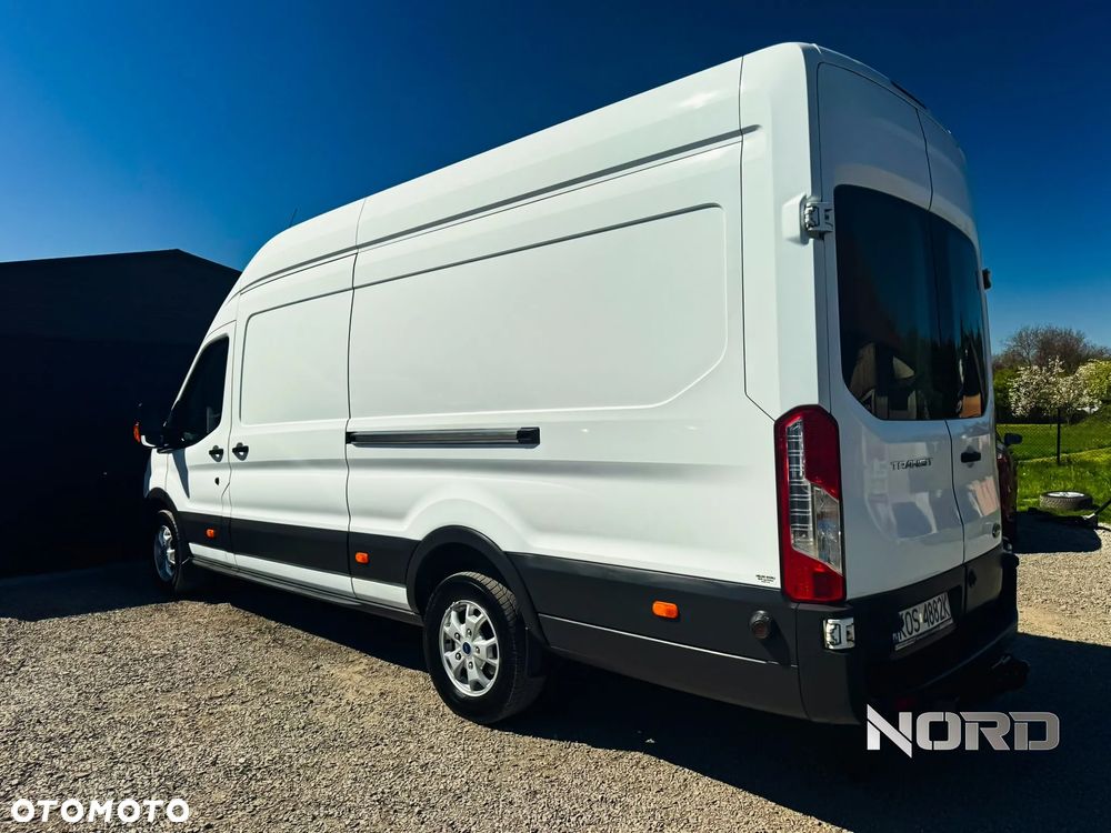 Ford Transit 2.2 L4 Trend - 8