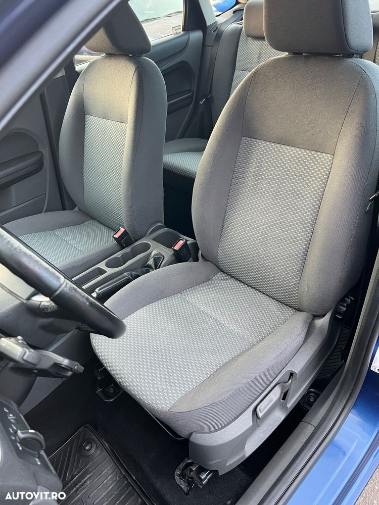 Ford Focus 1.8 TDCi Anniversary - 15