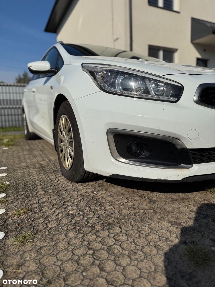 Kia Ceed - 5