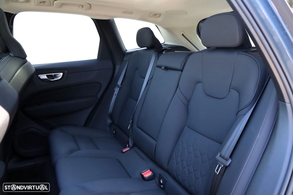 Volvo XC 60 T6 AWD Plus Bright - 12