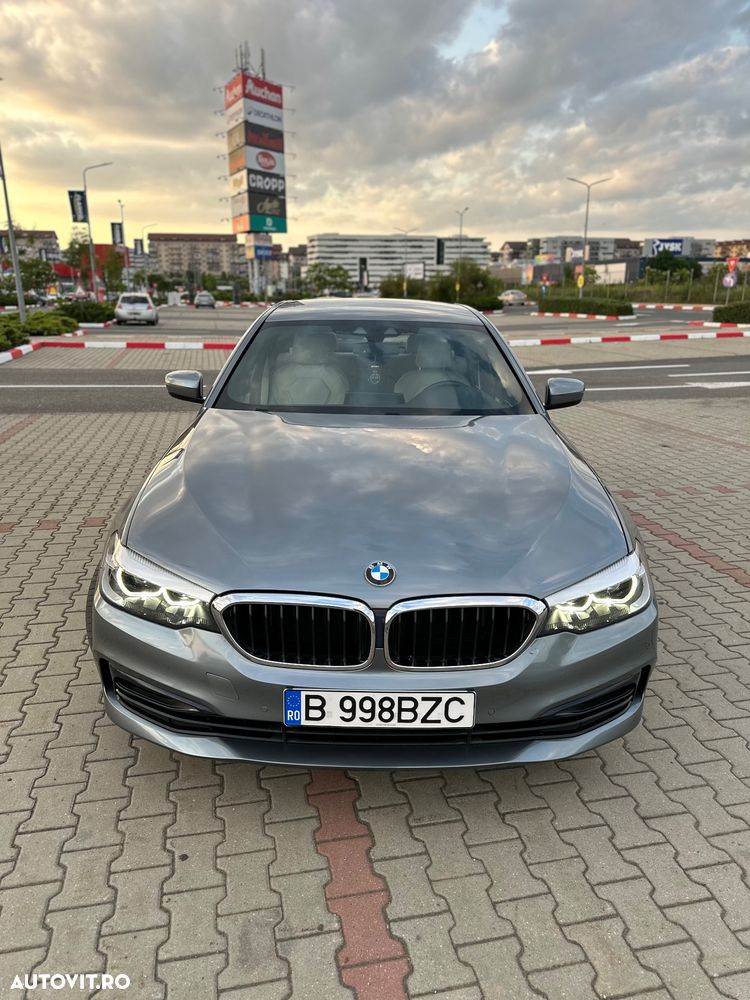 BMW Seria 5 520i AT - 2