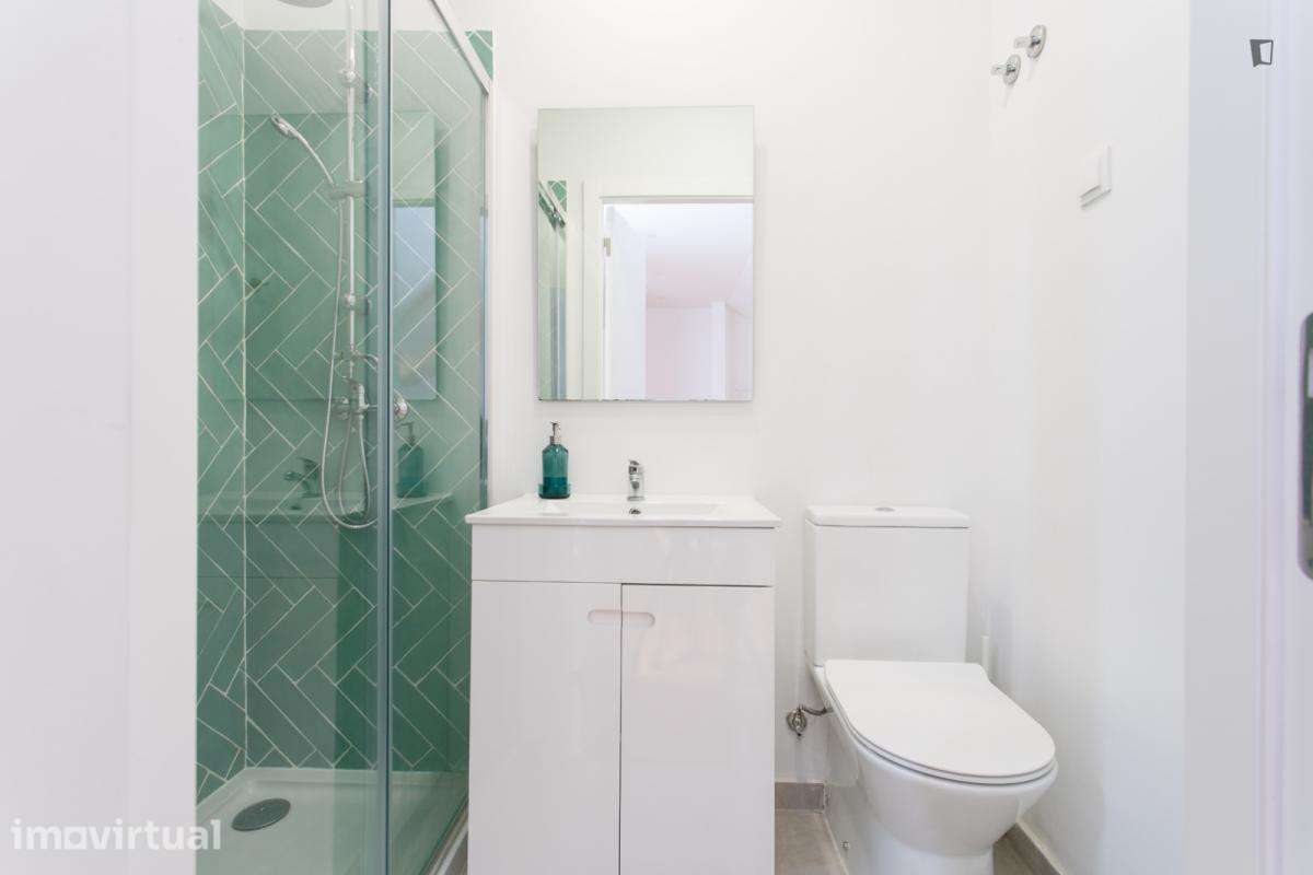 Apartamento com 7 quartos - localizado em Anjos Lisbon - Grande imagem: 5/50