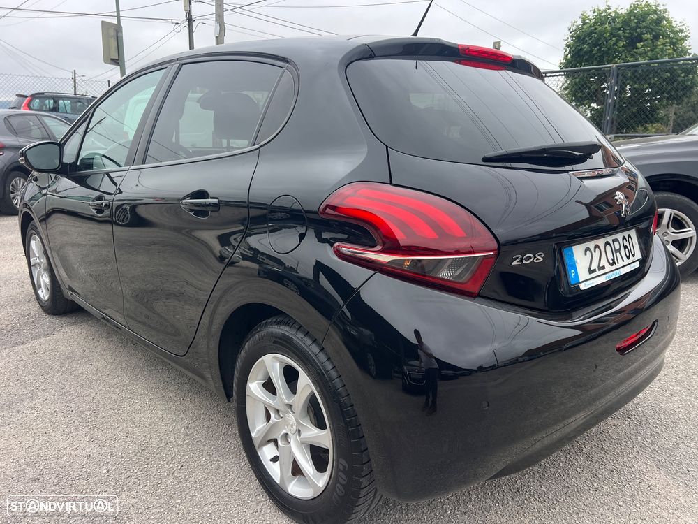 Peugeot 208 1.2 PureTech Style - 8
