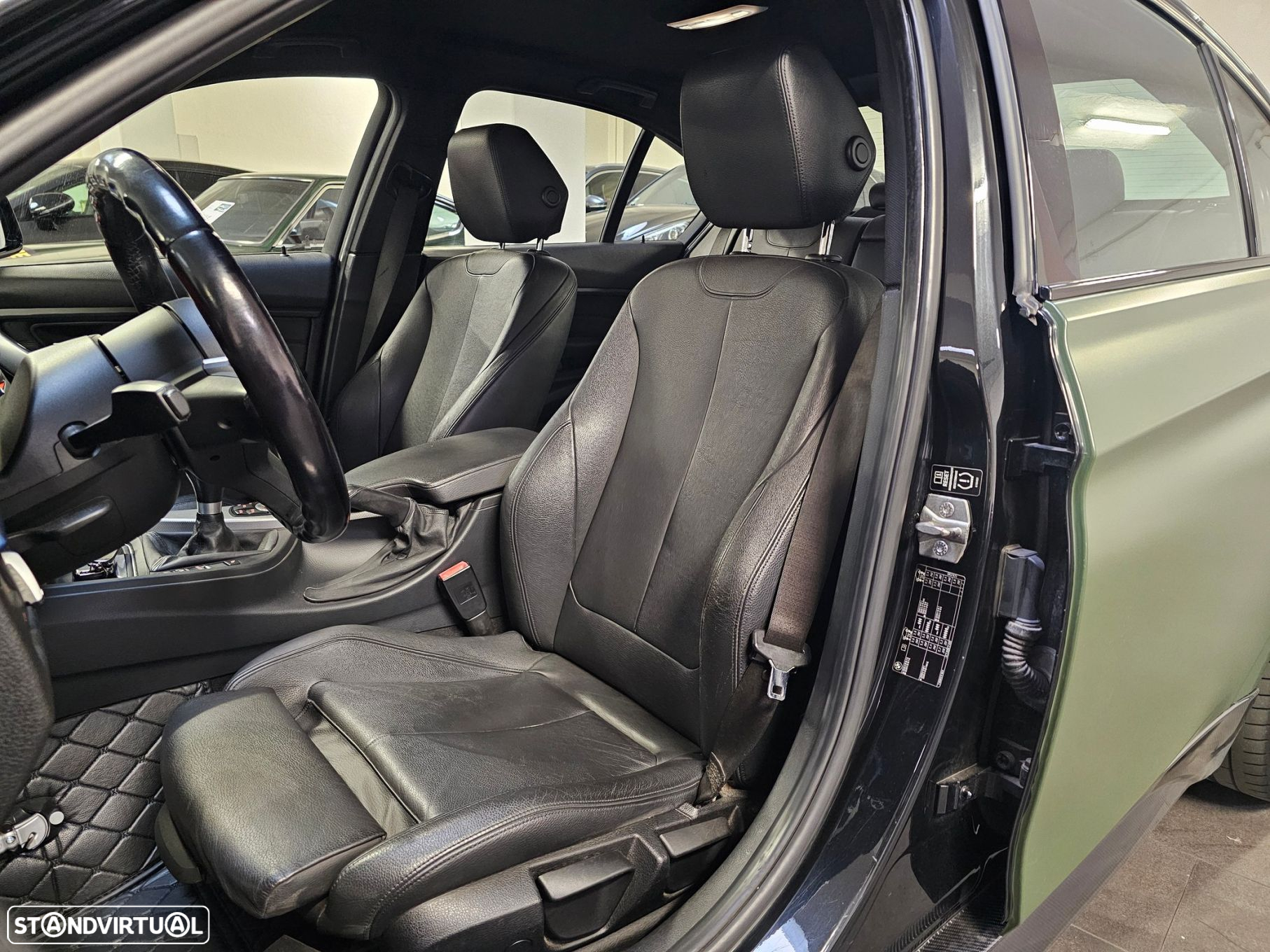 BMW 328 i Pack M - 24