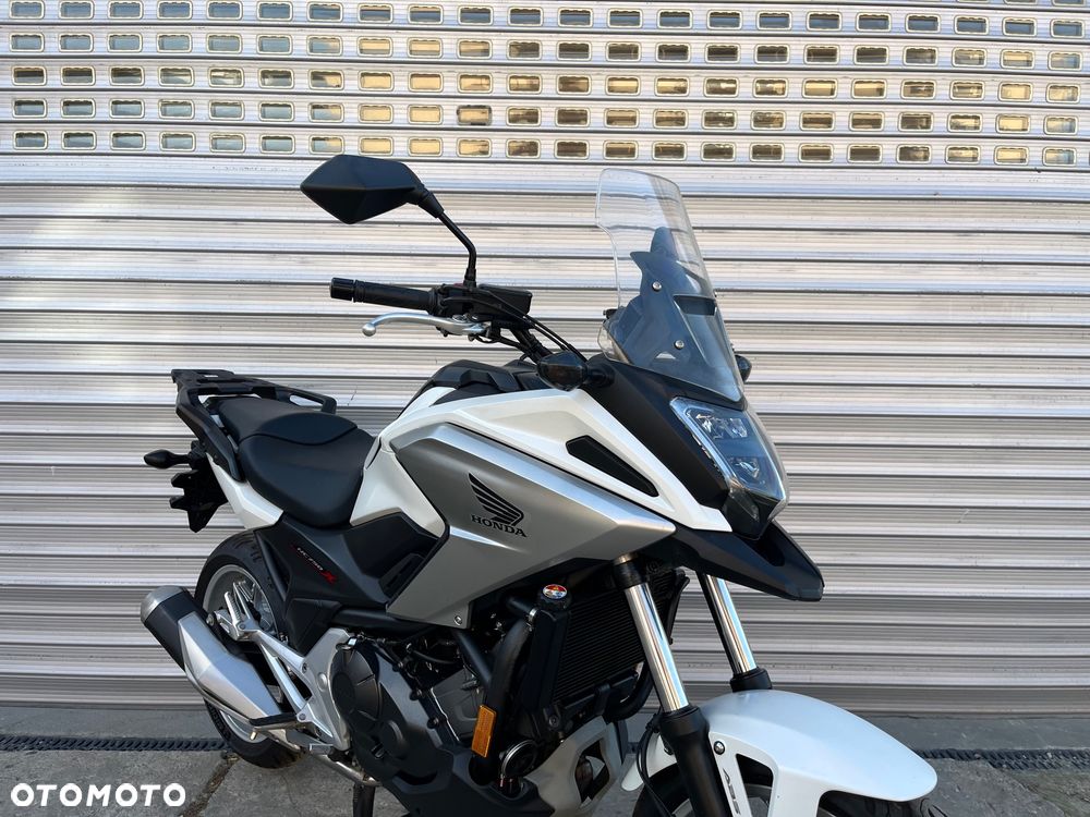 Honda NC - 25